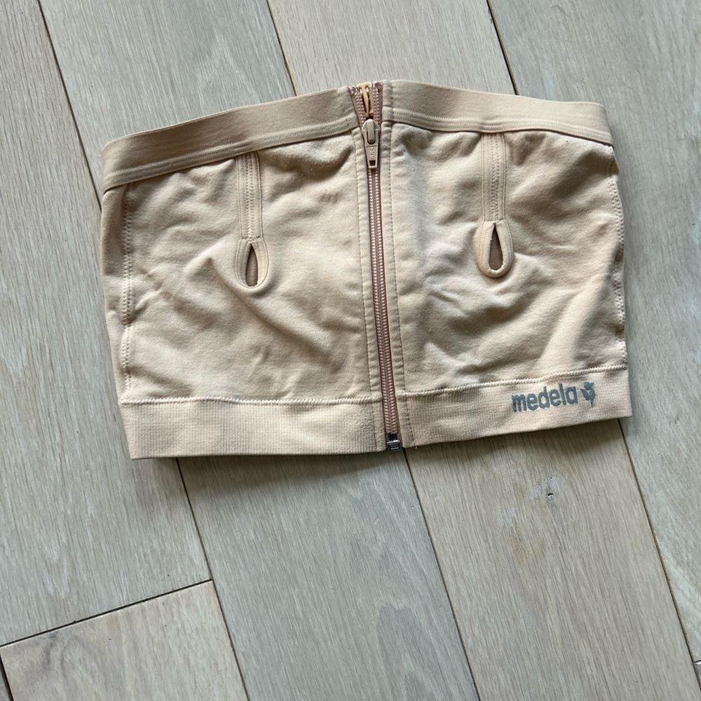 Medela Tan Zip-Front Nursing Bra